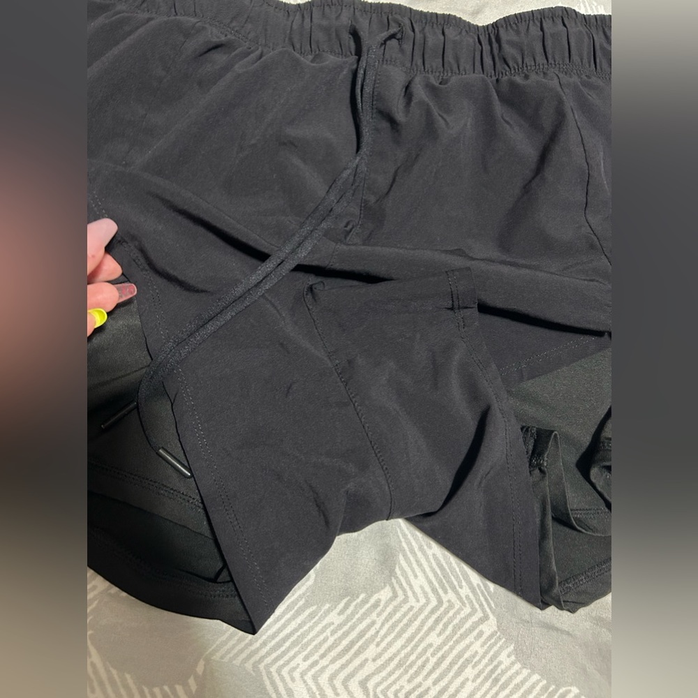 🔥Like new Avia Black sport shorts with spandex liner &pockets-size L 12-14 - Picture 8 of 16